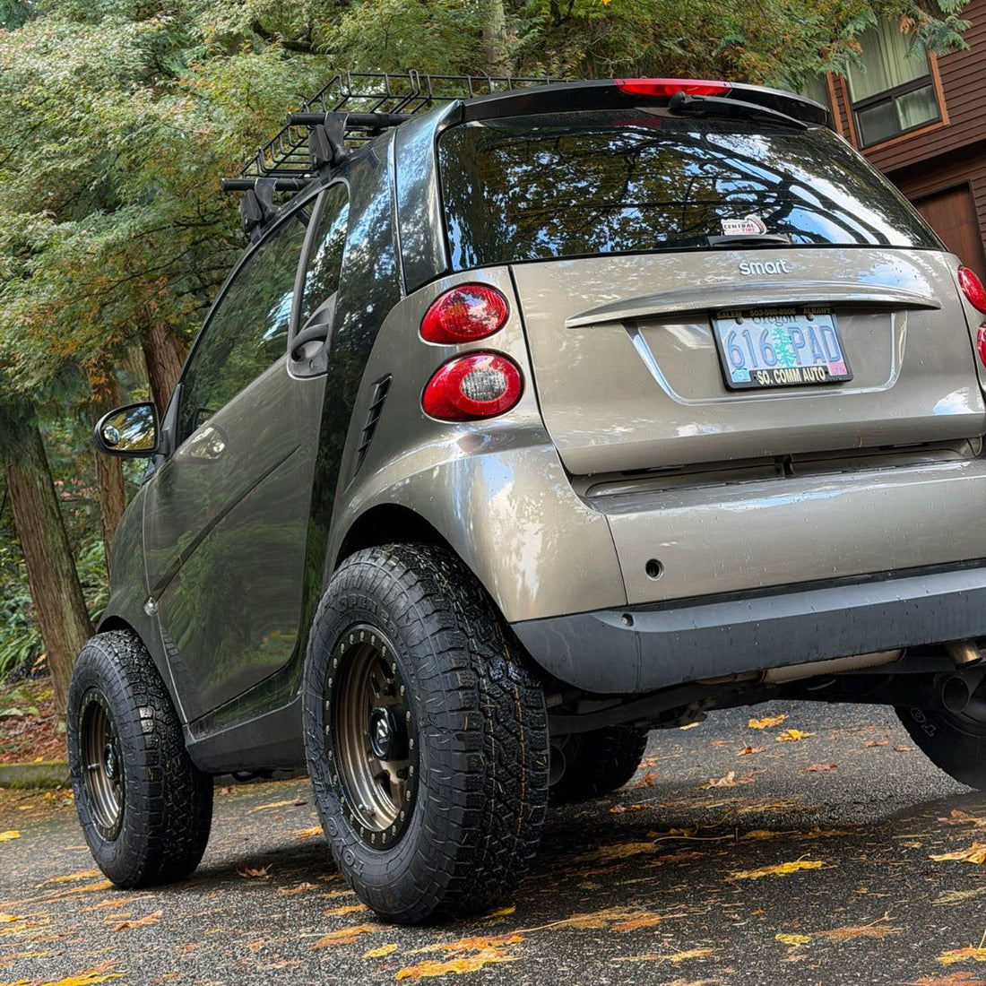 11 Common Signs Your Smart Car Needs New Tires